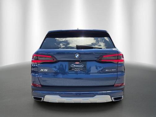 Phytonic Blue Metallic 2020 BMW X5 sDrive40i