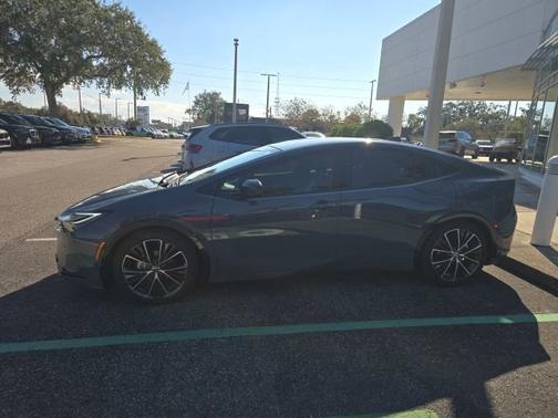 2024 Toyota Prius XLE