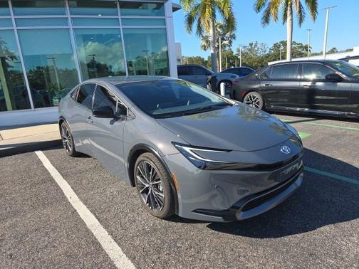 2024 Toyota Prius XLE