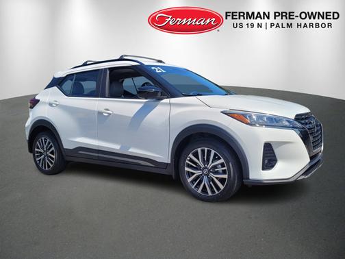 2021 Nissan Kicks SR