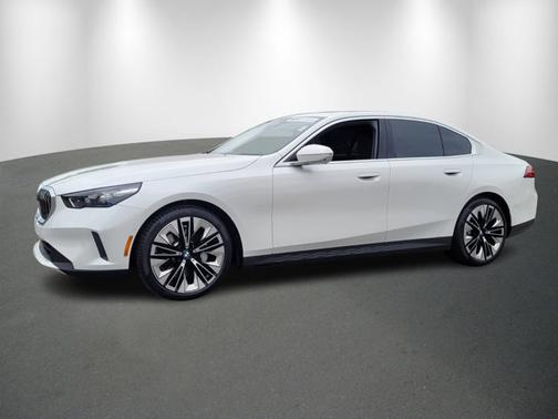 2024 BMW 530 530i