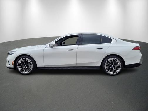 2024 BMW 530 530i