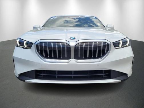 2024 BMW 530 530i
