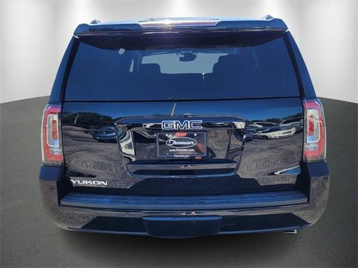 2017 GMC Yukon SLT