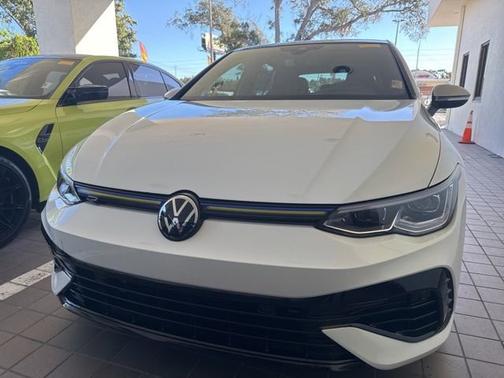 2024 Volkswagen Golf R 2.0T