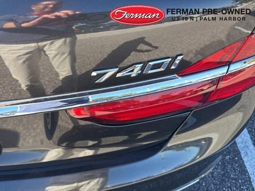 2017 BMW 740 i