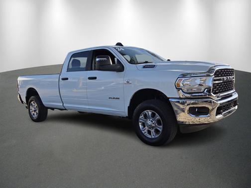 Bright White Clearcoat 2024 RAM 3500 Big Horn