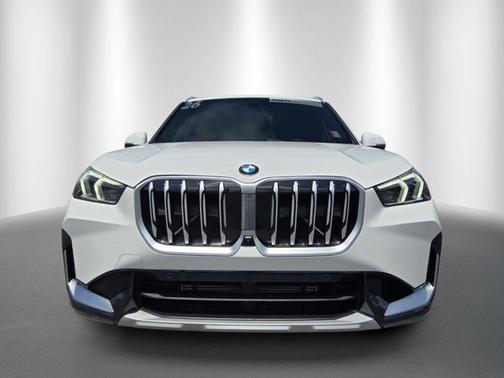 Alpine White 2026 BMW X1 xDrive28i