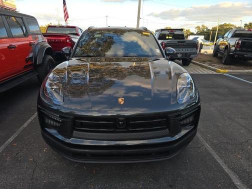 2025 Porsche Macan S