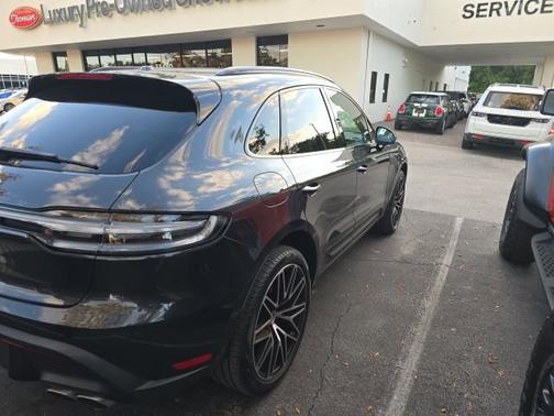 2025 Porsche Macan S