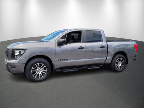 2021 Nissan Titan SV