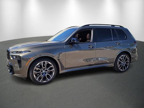2025 BMW X7 M60i