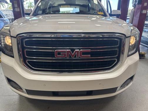 2017 GMC Yukon SLT