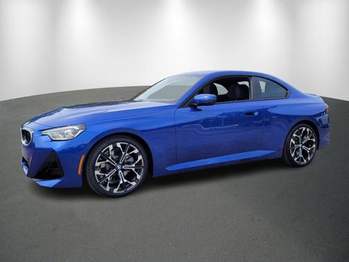 2025 BMW 230 230i