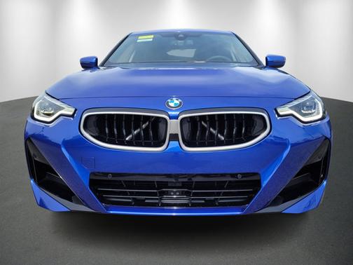 2025 BMW 230 230i