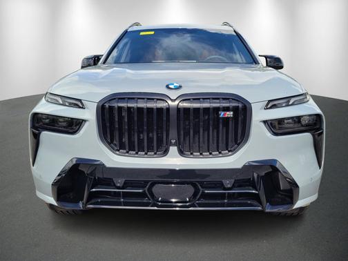2026 BMW X7 M60i