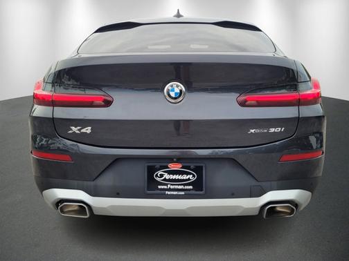 2024 BMW X4 xDrive30i