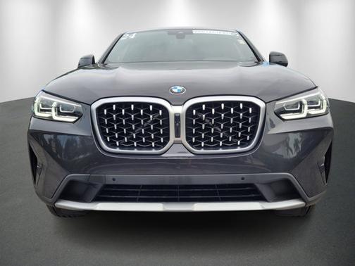 2024 BMW X4 xDrive30i