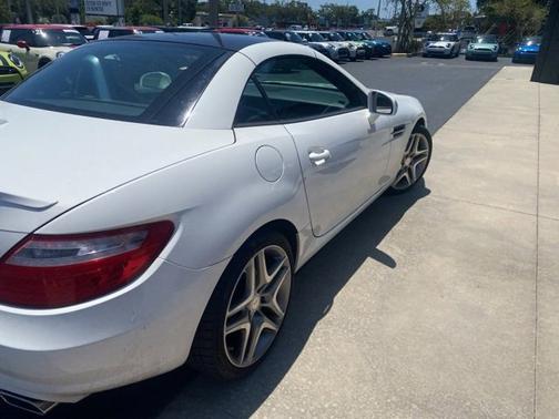 2014 Mercedes-Benz SL-Class SLK350