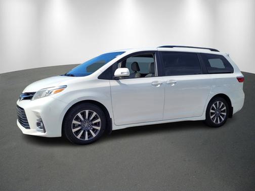 2019 Toyota Sienna Limited Premium