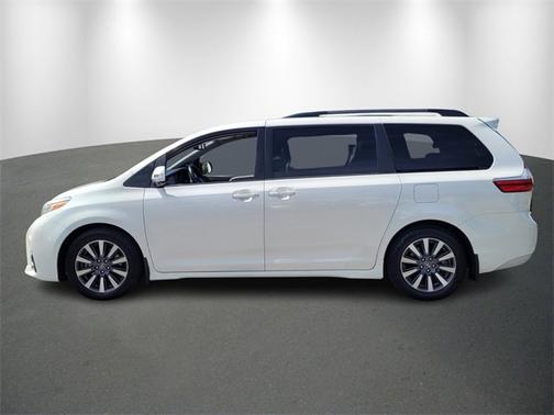 2019 Toyota Sienna Limited Premium
