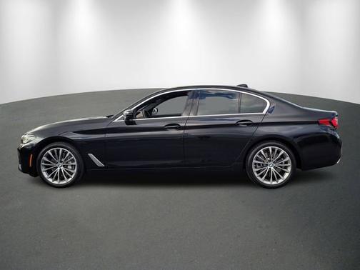 2022 BMW 540 540i