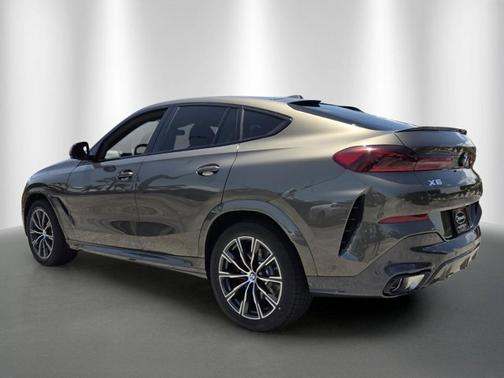 Manhattan Green Metallic 2027 BMW X6 xDrive40i