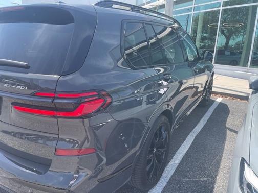 2024 BMW X7 xDrive40i