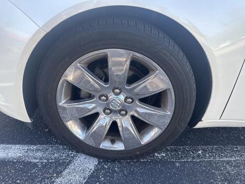 2012 Buick Regal Premium 1