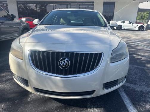 2012 Buick Regal Premium 1