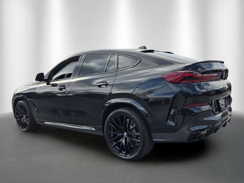 Black Sapphire Metallic 2023 BMW X6 M50i