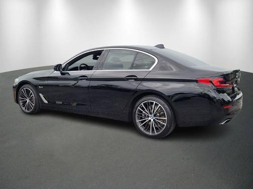 2023 BMW 530e 530e