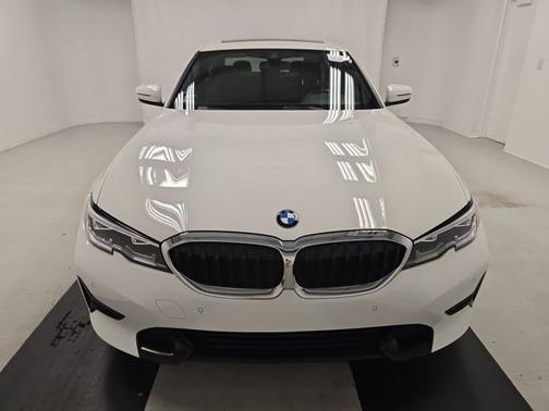 2022 BMW 330 330i