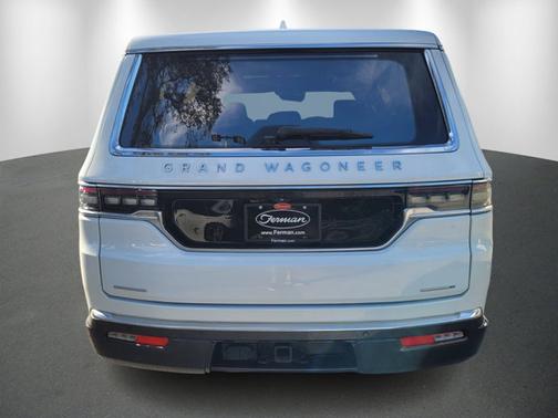 2022 Jeep Grand Wagoneer Series II