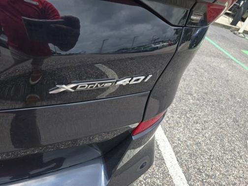 Carbon Black Metallic 2025 BMW X5 xDrive40i
