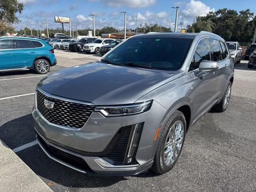 2022 Cadillac XT6 Premium Luxury