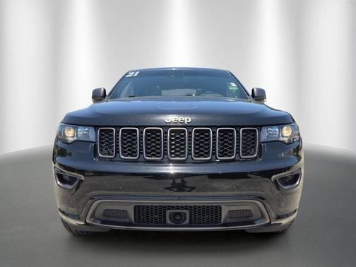 Diamond Black Crystal Pearlcoat 2021 Jeep Grand Cherokee 80th Anniversary