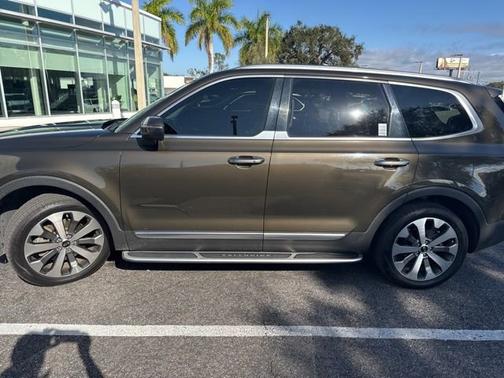 2021 Kia Telluride S
