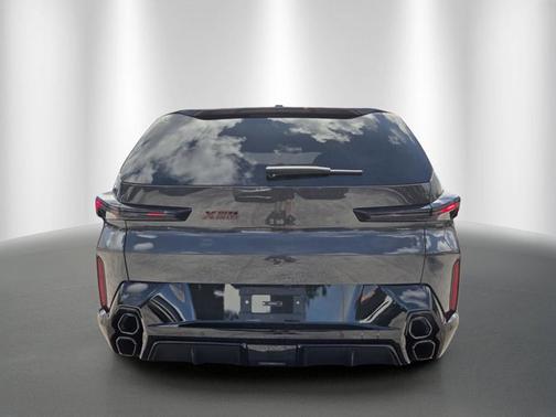 Dravit Grey Metallic 2026 BMW XM Label
