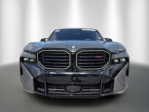 Dravit Grey Metallic 2026 BMW XM Label