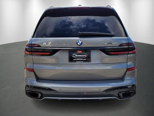 2024 BMW X7 xDrive40i