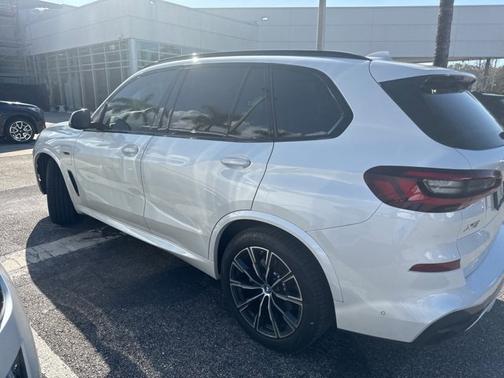 2022 BMW X5 xDrive45e
