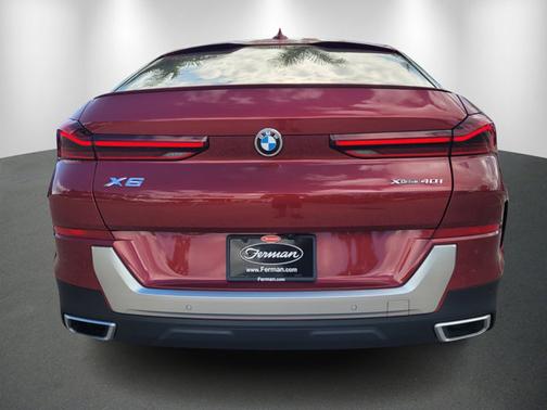 2022 BMW X6 xDrive40i