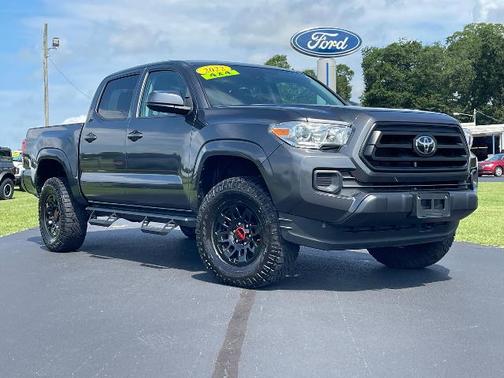 2022 Toyota Tacoma SR