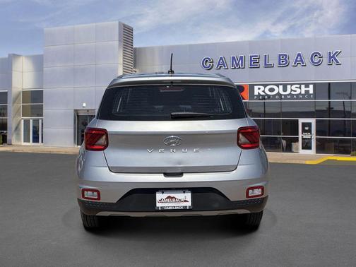 Shimmering Silver 2024 Hyundai VENUE SE