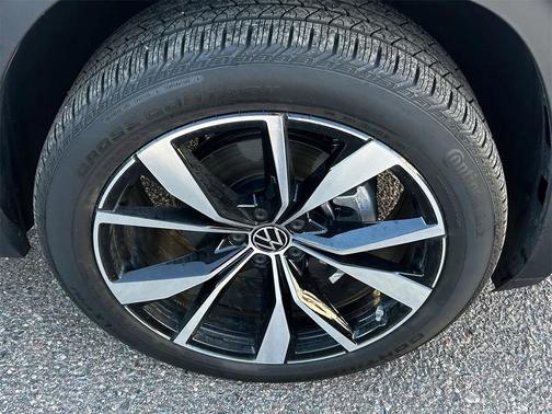 2025 Volkswagen Atlas 2.0T SEL Premium R-Line 4MOTION