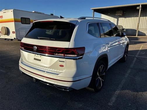 2025 Volkswagen Atlas 2.0T SEL Premium R-Line 4MOTION