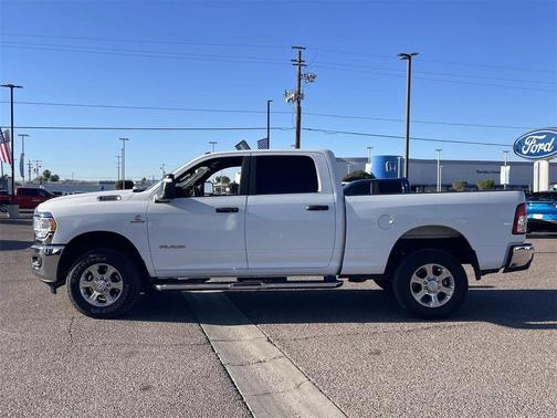 2024 RAM 2500 Big Horn Crew Cab 4x4 6'4' Box