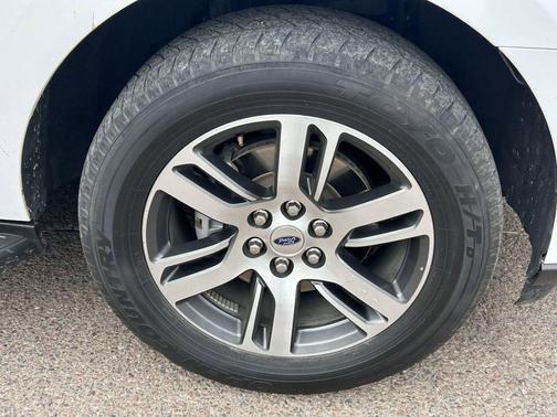 Oxford White 2024 Ford Expedition Max Limited