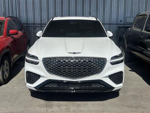 Uyuni White 2025 Genesis GV70 3.5T AWD Sport